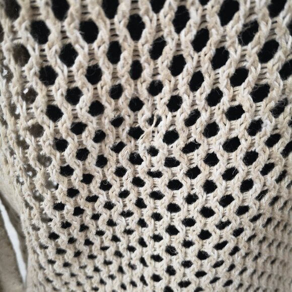 Eddie Bauer Ladies Size Medium Tan Mesh V-neck Knit Sweater - Picture 9 of 9